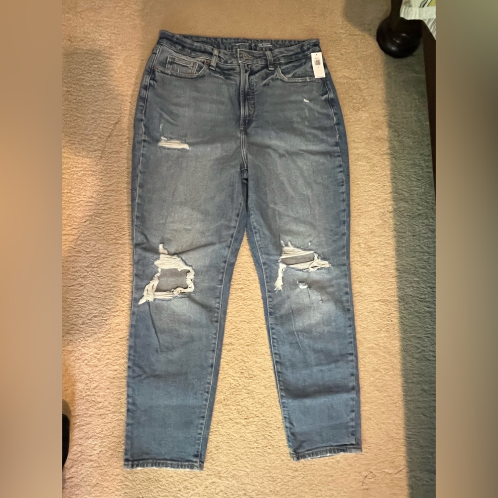 NWT Old Navy Higher High Rise OG Straight Destroyed Jeans